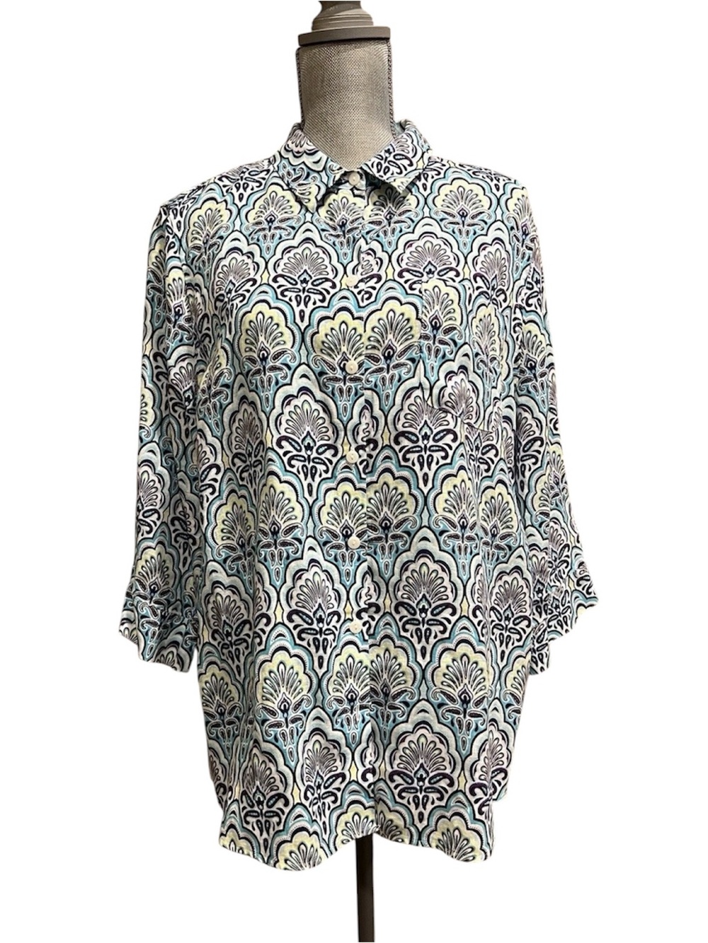 Chico's Women’s Button-Down Shirt Sz 3 Floral Paisley Geometric